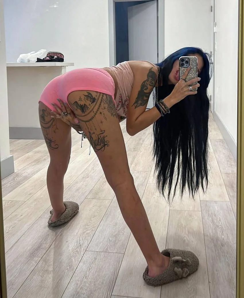 Demi_76